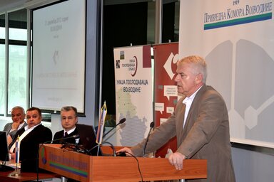Dragomir Đukić, Vladimir Srdić, Stanko Krstin és a felszólaló, Miroslav Vasin