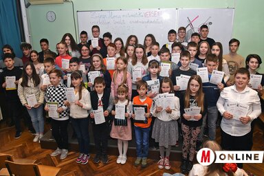 A Zrínyi Ilona Matematikaverseny díjazottjai (Gergely Árpád felvétele)