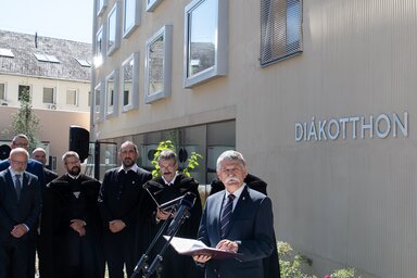 Kövér László, az Országgyűlés elnöke beszédet mond a Pápai Református Gimnázium új internátusának átadásán (Fotó: MTI)