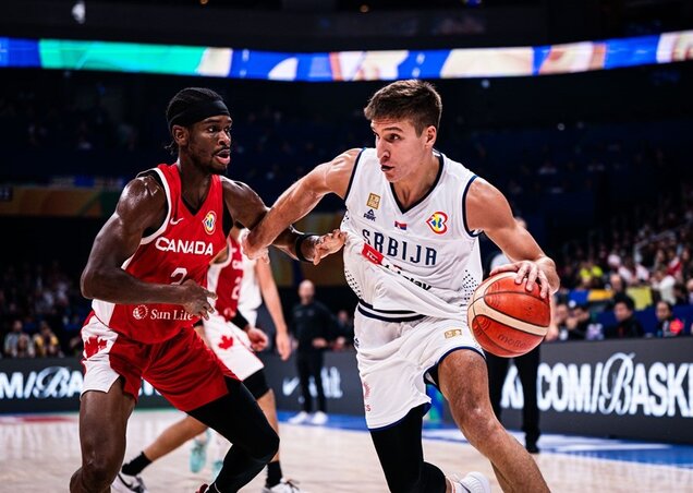 Bogdan Bogdanović csapatkapitányhoz méltó teljesítménnyel rukkolt elő. A képen Gilgeous-Alexander védekezik rajta (Fotó: FIBA) Bogdan Bogdanović csapatkapitányhoz méltó teljesítménnyel rukkolt elő. A képen Gilgeous-Alexander védekezik rajta (Fotó: FIBA)