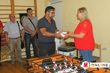 Az adományok átadása (Fotó: Horváth Zsolt felvétele)