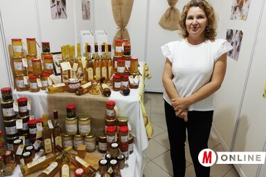 A bácsfeketehegyi Török Méhészet minden évben bemutatja termékeit a topolyai Expón (Tóth Péter felvétele)