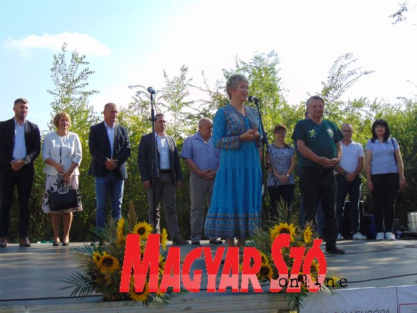 Kovács Elvira a megnyitón (Fotó: Vidács Hajnalka) Kovács Elvira a megnyitón (Fotó: Vidács Hajnalka)