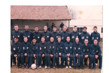 A Bega felnőttcsapata 2000-ben