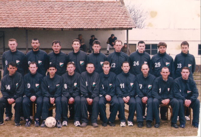 A Bega felnőttcsapata 2000-ben