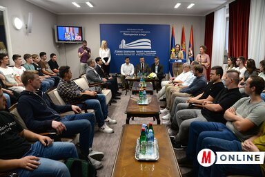 Mezőgazdasági szakközépiskolákban tanuló diákokkal érkezett a német küldöttség (Fotó: Dávid Csilla)