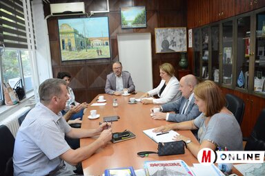 Munkajellegű megbeszélés a kúlai önkormányzatban (Fotó: Paraczky László felvétele)