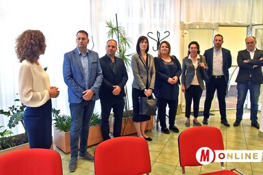 A Magyar Nemzeti Tanács vezetősége a Vajdasági Magyar Művelődési Intézetben (Gergely Árpád felvétele)