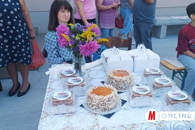 A tortákat is megkóstolhatták az érdeklődők (L. Móger Tímea felvétele)