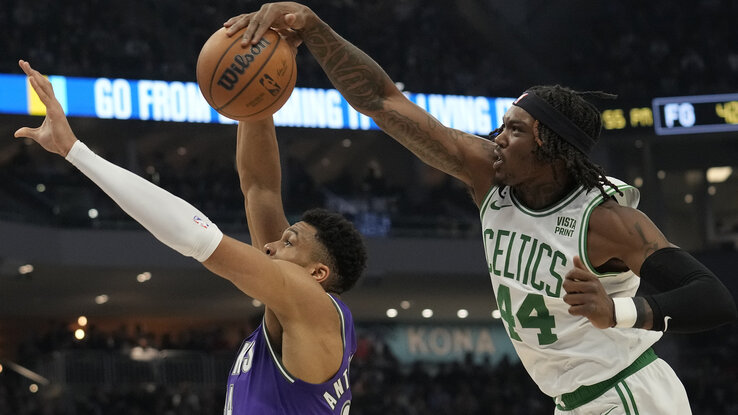 Kevesen tudnak ilyen sapkát adni Giannisnak, mint azt Robert Williams bemutatta… (Fotó: Getty Images) Kevesen tudnak ilyen sapkát adni Giannisnak, mint azt Robert Williams bemutatta… (Fotó: Getty Images)