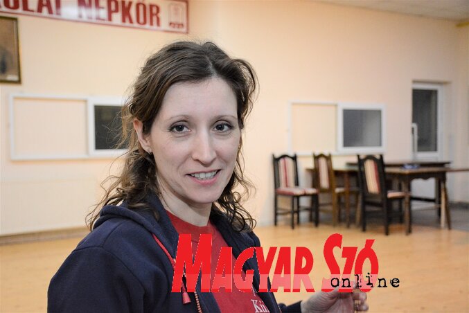 Hugyik Karolina, az Aprócska csoport vezetője (Paraczky László felvétele) Hugyik Karolina, az Aprócska csoport vezetője (Paraczky László felvétele)
