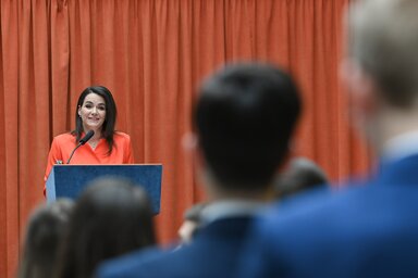 Novák Katalin szól a diákokhoz (Fotó: MTI)