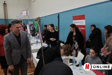 A keddi nagykikindai állásbörzén ötszáz munkahelyet kínáltak a munkavállalóknak (Vidács Hajnalka felévtele)