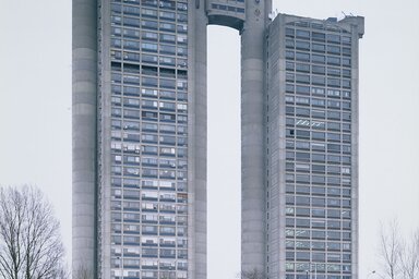 Az 1979-ben épült, 36 emeletes, 154 méter magas épület Belgrád látképének elválaszthatatlan része (Fotó: Wikipedia)