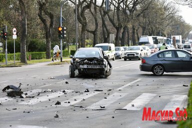 Több személygépjármű és egy teherautó ütközött Szabadkán (Molnár Edvárd felvétele)