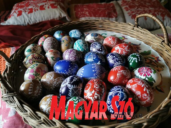 Az utóbbi években már csak ajándékba készül húsvét előtt néhány festett tojás (Herceg Elizabetta felvétele)