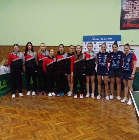 A Csóka és a Novi Sad csapata az elődöntő első mérkőzésén