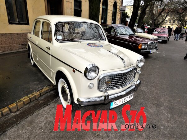 …ahogyan Fiat 1100-as Millecentot sem. (Fotó: Horváth Zsolt) …ahogyan Fiat 1100-as Millecentot sem. (Fotó: Horváth Zsolt)