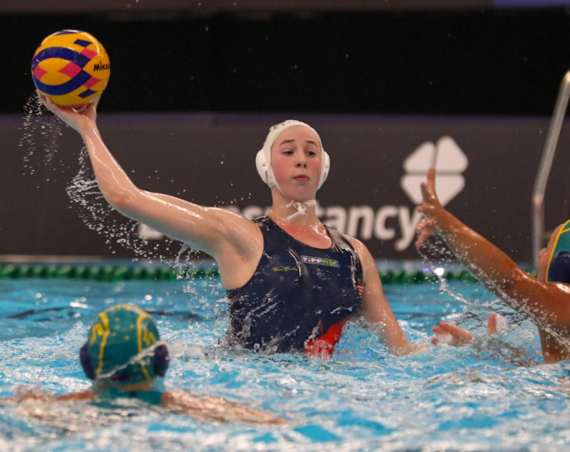 Hajdú Kata nem ijedt meg a kínálkozó lehetőségtől (Fotó: World Aquatics) Hajdú Kata nem ijedt meg a kínálkozó lehetőségtől (Fotó: World Aquatics)