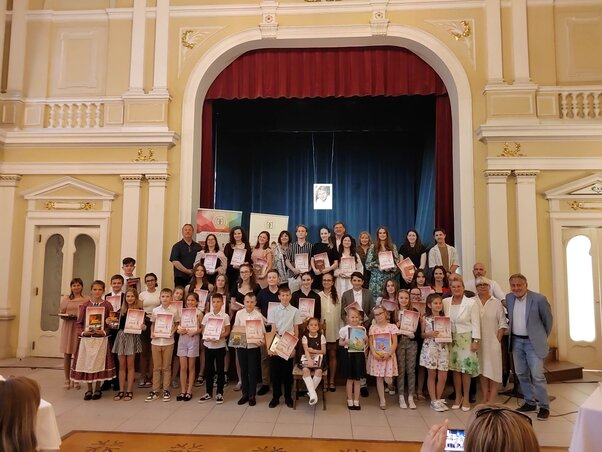 Az összes részvevő Az összes részvevő