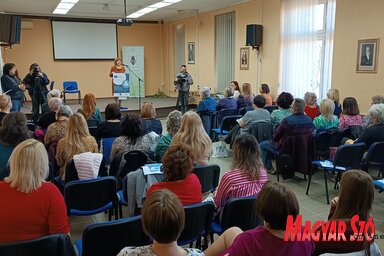 A találkozó egy nagyon jó lehetőség volt a kapcsolatfelvételre (Dér Dianna felvétele)