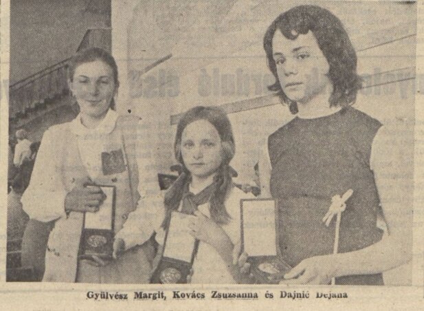 A szavalóverseny aranyérmesei a Magyar Szó 1973. május 21-ei számában megjelent képen