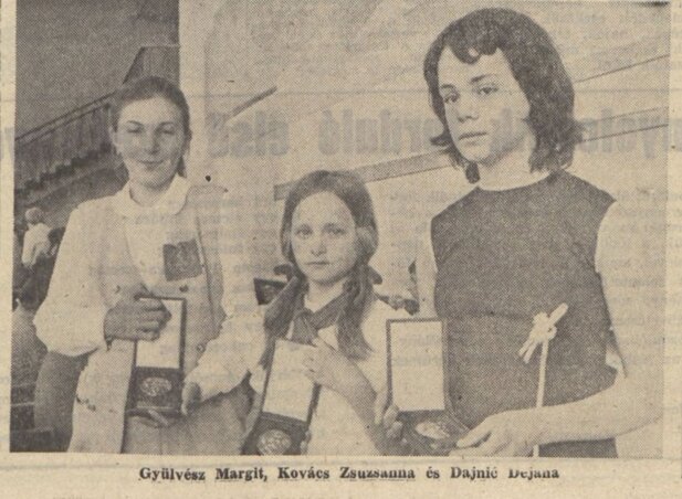 A szavalóverseny aranyérmesei a Magyar Szó 1973. május 21-ei számában megjelent képen A szavalóverseny aranyérmesei a Magyar Szó 1973. május 21-ei számában megjelent képen