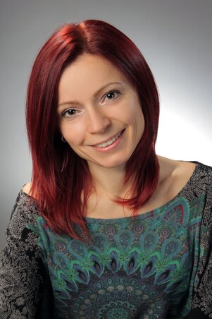 Dr. Linka Beáta Dr. Linka Beáta