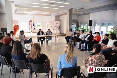 Učesnici su takođe razgovarali o aktuelnim dešavanjima i problemima koji se pojavljuju (Fotograf: Čila David)