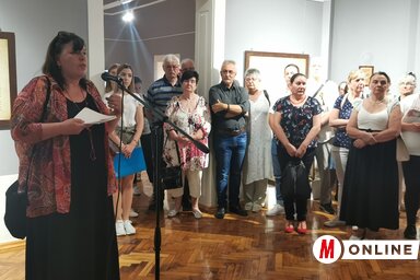 Dr. Raffai Judit megnyitja Topolya Község Múzeumának néprajzi kiállítását (Herceg Elizabetta felvétele)