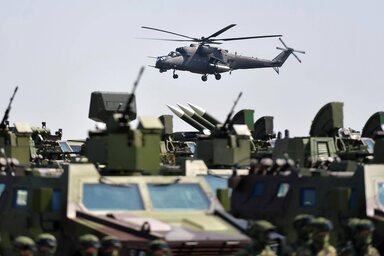 A felvétel a szombaton Batajnicán megrendezett, Granit 2023 fedőnevű „hadgyakorlat” csütörtöki főpróbáján készült (Fotó: Beta)