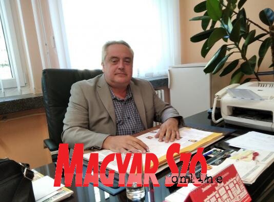 Sziveri Béla iskolaigazgató (Fotó: Archívum/Tóth D. Lívia) Sziveri Béla iskolaigazgató (Fotó: Archívum/Tóth D. Lívia)