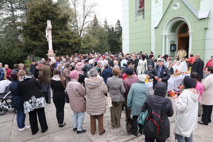 Facebook/ Szent György plébánia, Mohol Facebook/ Szent György plébánia, Mohol
