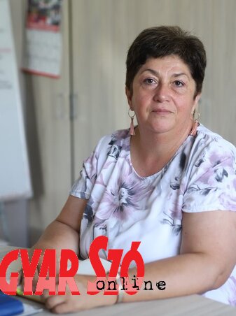 Sípos Hajnalka, a helyi közösség titkára (Lakatos János felvétele) Sípos Hajnalka, a helyi közösség titkára (Lakatos János felvétele)