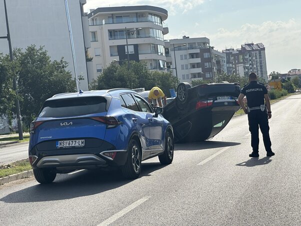 Nem sokkal a koccanás után Nem sokkal a koccanás után