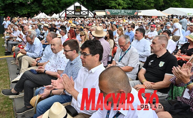 Kao i uobičajeno, govor premijera je propraćen sa velikim interesovanjem (Foto: Andraš Otoš) Kao i uobičajeno, govor premijera je propraćen sa velikim interesovanjem (Foto: Andraš Otoš)