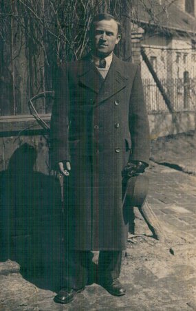 Pomozi Gyula 1940 körül, Pomozi Péter archívuma Pomozi Gyula 1940 körül, Pomozi Péter archívuma
