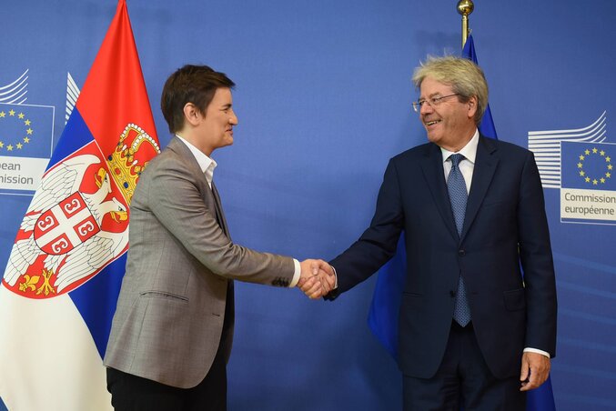 Ana Brnabić és Paolo Gentiloni (Fotó: Beta) Ana Brnabić és Paolo Gentiloni (Fotó: Beta)