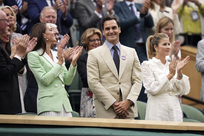 Roger Federer és felesége, Milka a királyi páholyban kapott helyet (Fotó: Beta/AP) Roger Federer és felesége, Milka a királyi páholyban kapott helyet (Fotó: Beta/AP)