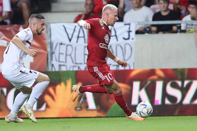 Dzsudzsák Balázs szerezte meg a Debrecen életben maradását jelentő gólt (Fotó: MTI)