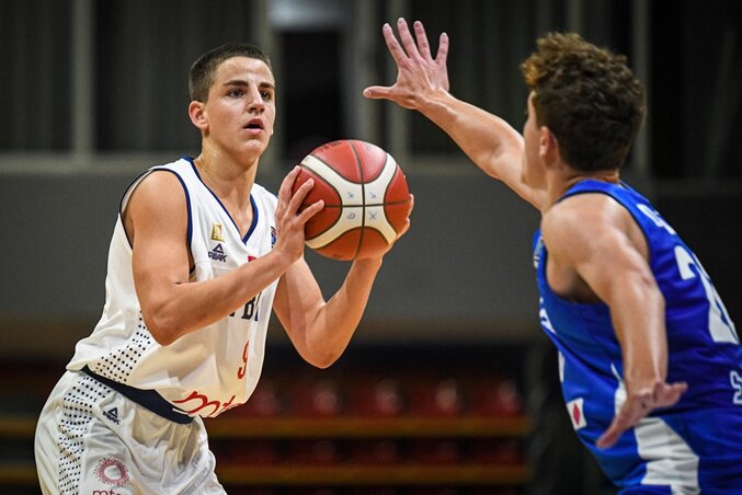 Petar Radović 16 ponttal a szerb csapat legeredményesebb játékosa volt (Fotó: FIBA) Petar Radović 16 ponttal a szerb csapat legeredményesebb játékosa volt (Fotó: FIBA)