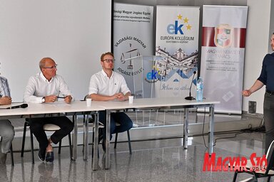 Ifjúsági szakmai hétvége az Európa Kollégiumban (Ótos András felvétele)