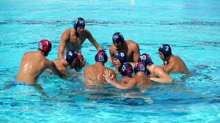 A szerbek nagyon összeszedetten hozták le a magyarok elleni utolsó negyedet (Fotó: Total Waterpolo)