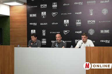 A tegnap esti sajtótájékoztató (a szerző felvétele)