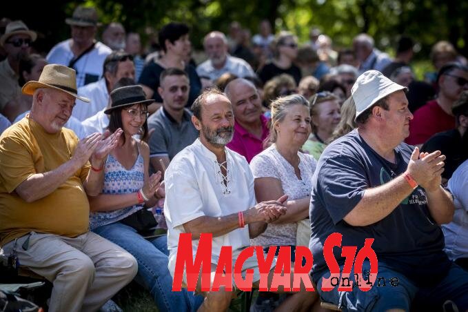 Učesnici slušaju predavanje Arpada Potapija (Foto: MTI) Učesnici slušaju predavanje Arpada Potapija (Foto: MTI)