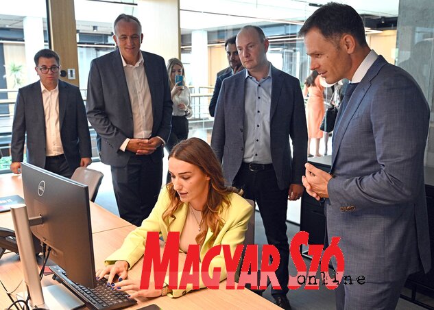 A programot követően a mentorált fiatalok többsége munkába is állt az Energy Net vállalatban (Fotó: Ótos András) A programot követően a mentorált fiatalok többsége munkába is állt az Energy Net vállalatban (Fotó: Ótos András)