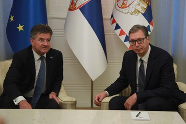 Beograd, 25.08.2022. - Predsednik Srbije Aleksandar Vucic i specijalni predstavnik Evropske unije za dijalog Beograda i Pristine Miroslav Lajcak sastali su se danas u Predsednistvu Srbije u Beogradu. (BETAPHOTO/MILOS MISKOV)
