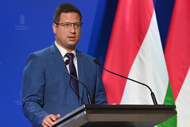 Budapest, 2022. szeptember 8.
Guly�s Gergely Minisztereln�ks�get vezet� miniszter a Korm�nyinf� sajt�t�j�koztat�n a Minisztereln�ki Kabinetiroda Garibaldi utcai sajt�term�ben 2022. szeptember 8-�n.
MTI/M�th� Zolt�n