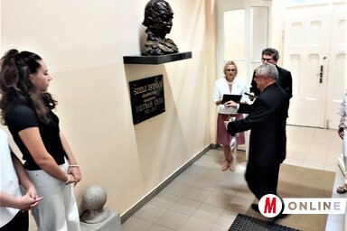 A koszorúzás (Horváth Zsolt felvétele)