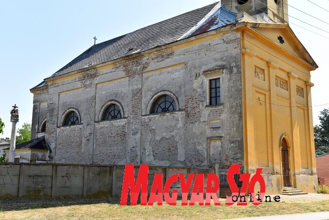 Az ablakokat megjavították (Fotó: Molnár Edvárd) Az ablakokat megjavították (Fotó: Molnár Edvárd)